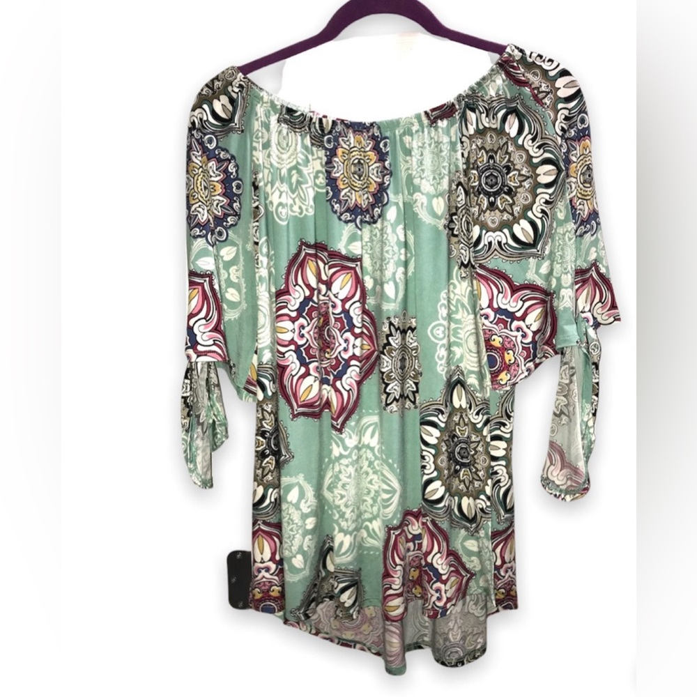 Pink Coconut Boutique Silky Top - Size Medium